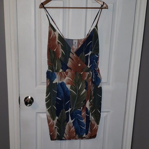 LILIAN Wrap Dress - Picture 1 of 4